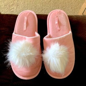 Victoria’s Secret Slippers 🎀